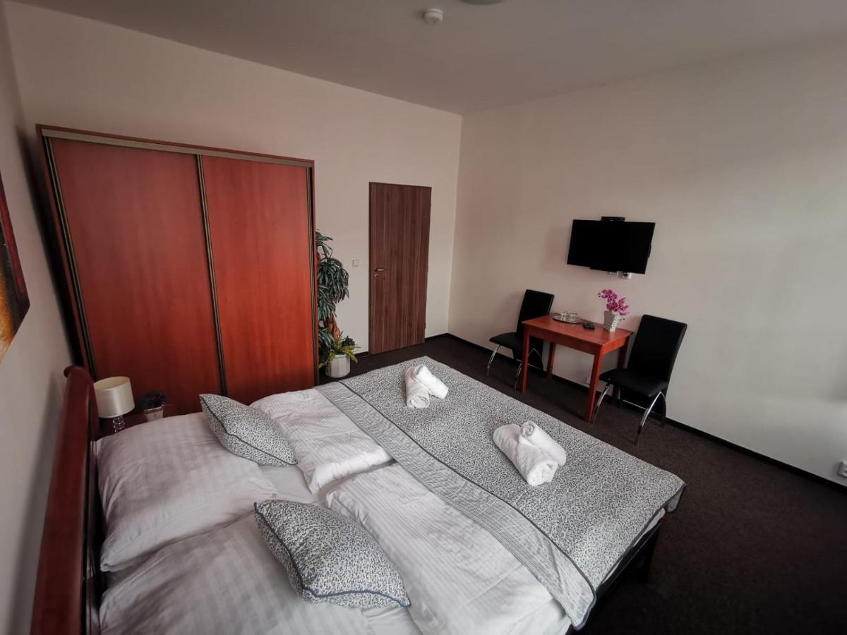 Hotel Palackeho 135 Mělník 外观 照片
